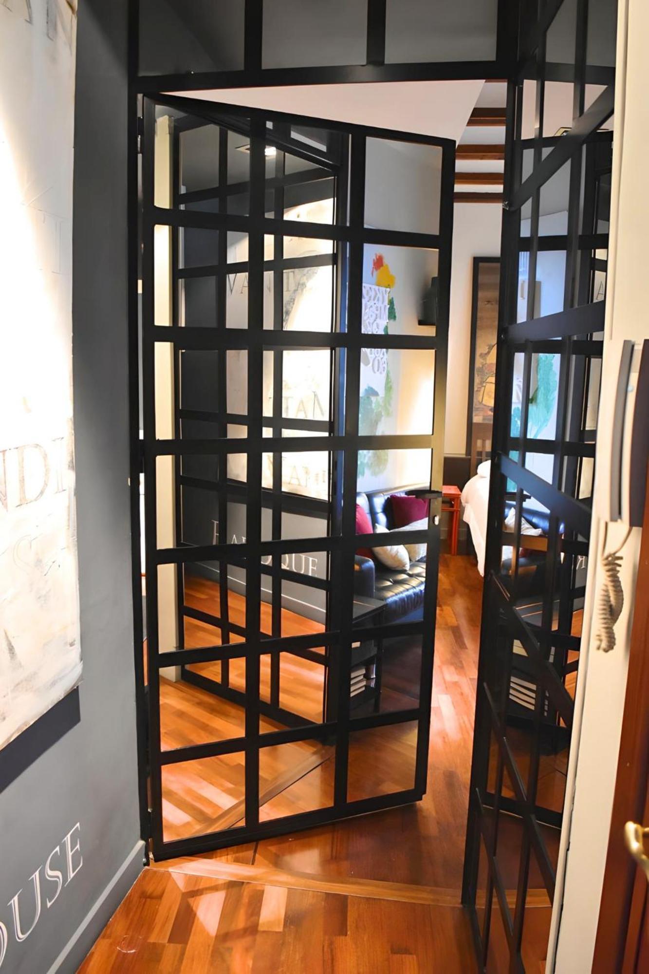 Apartament Estudio Ciutat Vella Al Lado De Jardines Del Turia Walencja Zewnętrze zdjęcie